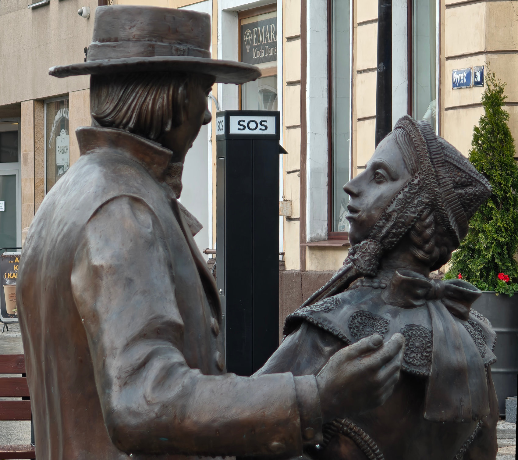 rynek-szamotuly-1