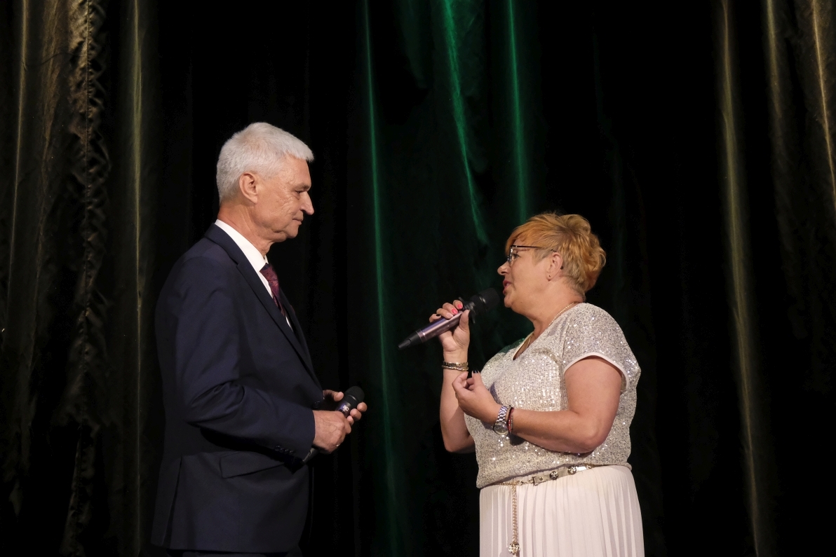 uroczysta-sesja-Pniewy-013