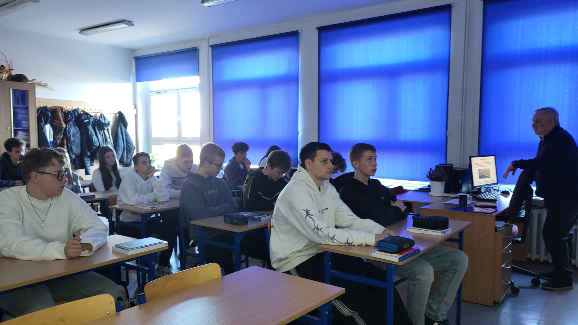 hdimgf258ba6d0fcc3b4e810100480a1760