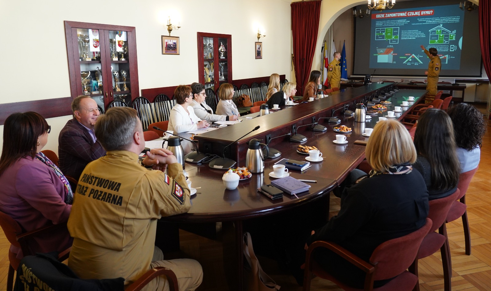 d5603699-e8fd-4540-bfdb-1a233b6bc2ee