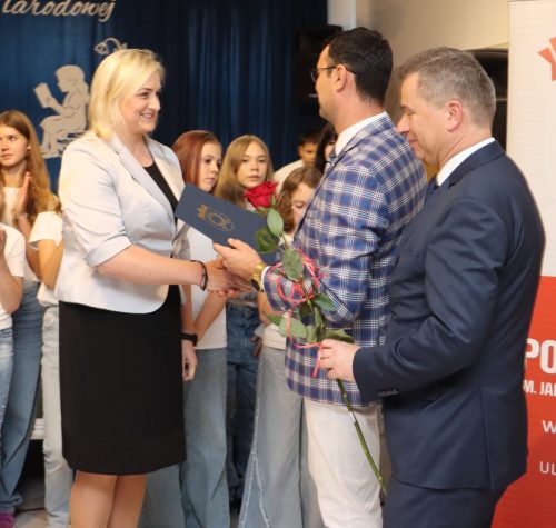 565253125 1264891885653587 3297710200258563637 n