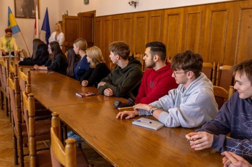 650073531 1228674662809955 1447195991748257984 n