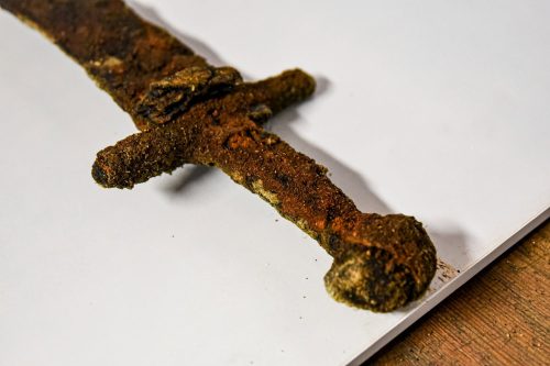sredniowieczny-miecz-Wronki-0005