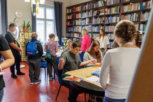 noc-bibliotek-2026-042