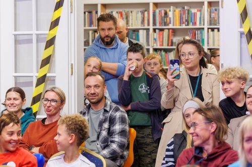 noc-bibliotek-2026-098