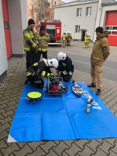 52e0e494-7c1c-46cf-a329-ebdfbaa7fecc