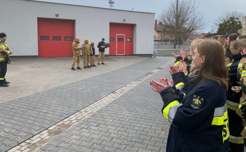 77aee2fe-2be3-4a17-b5db-a2ba91eaef8a