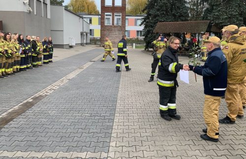 f2b59eb9-d99e-49cd-a105-8db06da186a5