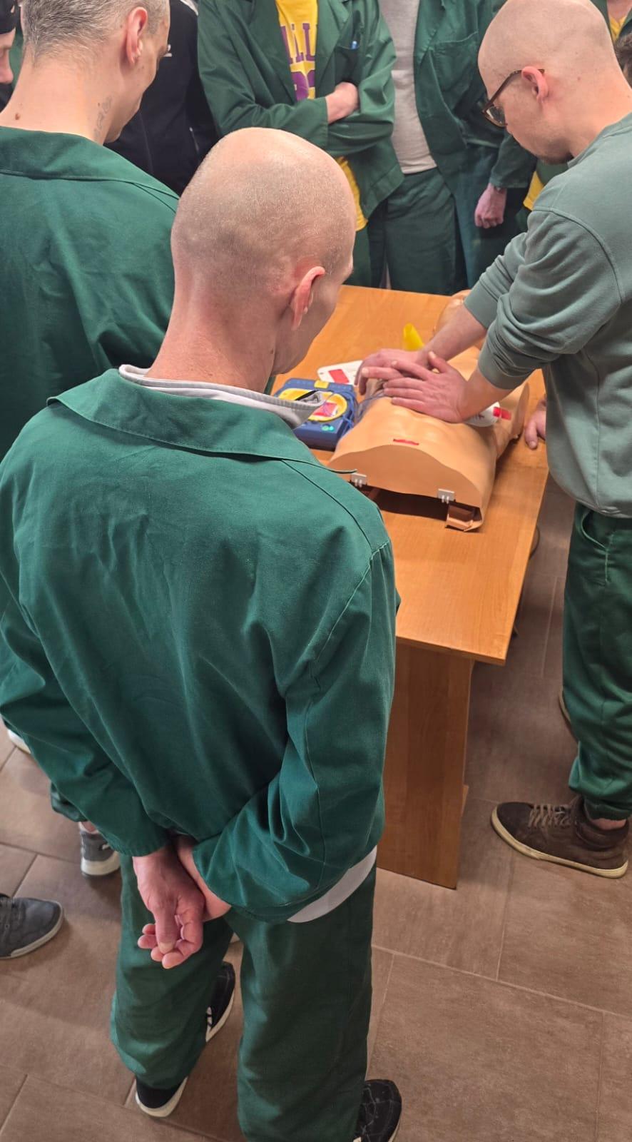 0 0 886 1600 resize 97e21e0b0805d2e7e92f60d6e90973e36b60de77