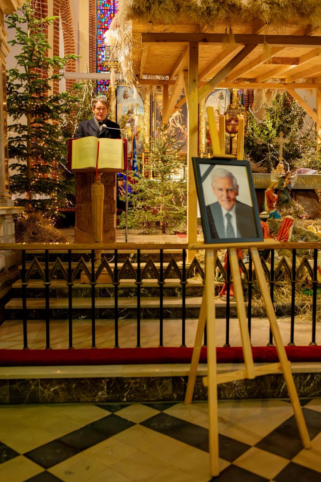 pogrzeb-roman-handschuh-0005