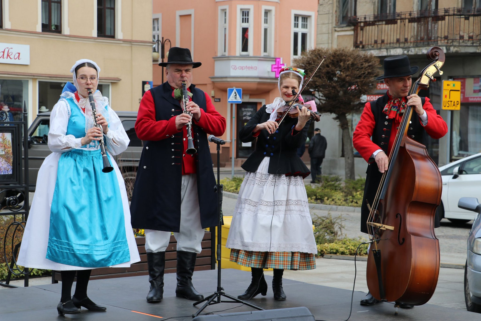 pokaz-stolow-wielkanocnych-2026-0035