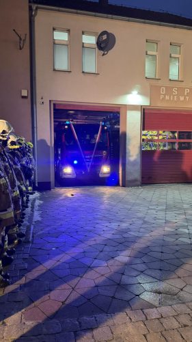 przekazanie-wozow-Pniewy-2026-0009