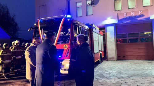 przekazanie-wozow-Pniewy-2026-0011