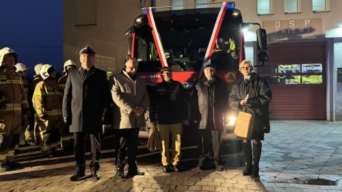 przekazanie-wozow-Pniewy-2026-0014