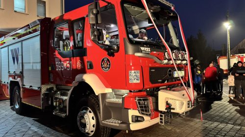 przekazanie-wozow-Pniewy-2026-0027