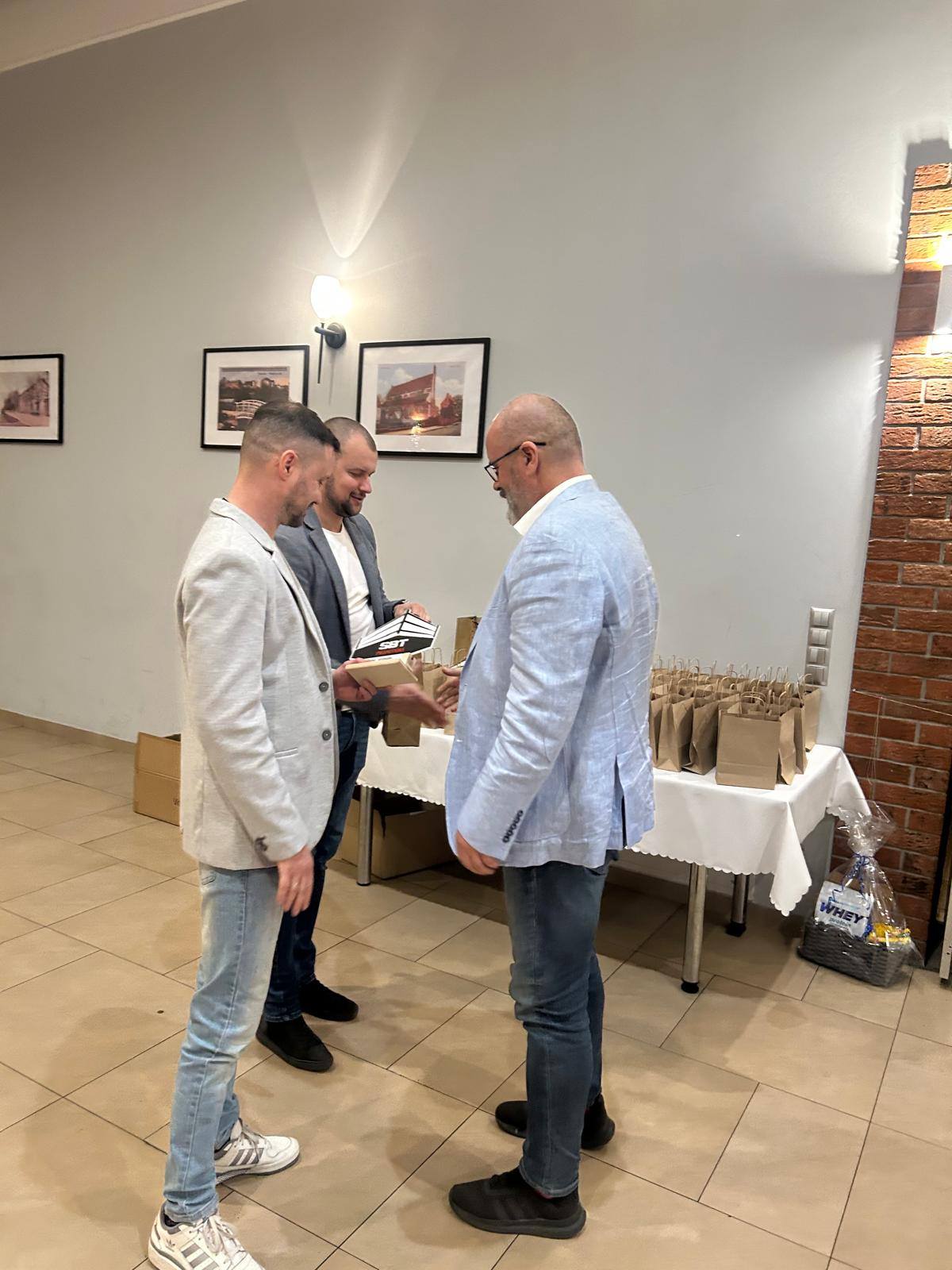 600319424 1306930131237340 4759719719106338729 n