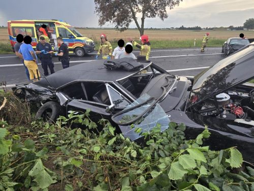 8b954b92-547b-4beb-9c5b-186884eb369f